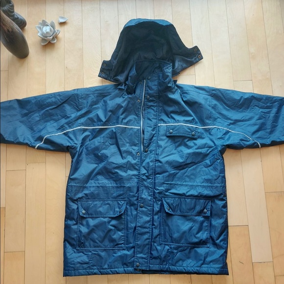 rain jacket - Picture 1 of 2
